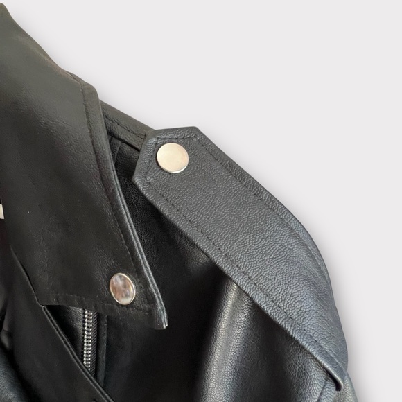 Missguided Oversized Faux Leather Jacket - Picture 7 of 10